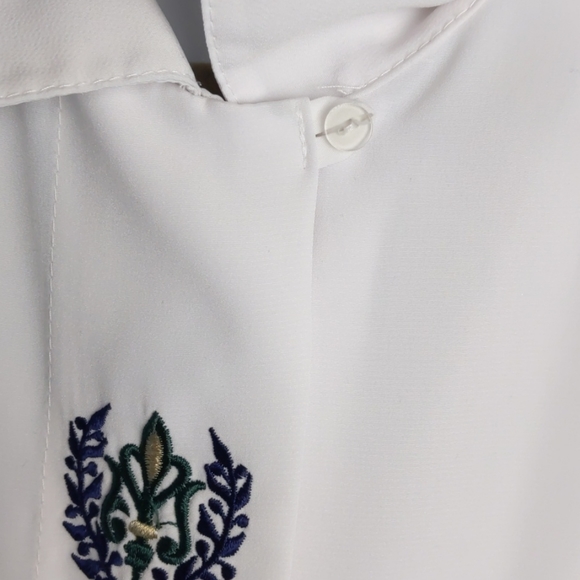 Bright white embroidered blouse - Picture 4 of 6